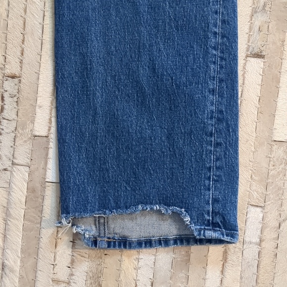 Abercrombie & Fitch Women's Size 25 The '90s Relaxed High Rise Medium Wash Jeans - Picture 11 of 12